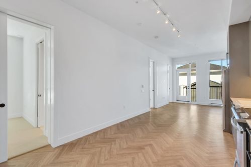310-14968 101a Avenue, Surrey, BC, V3R0T1 | Card Image