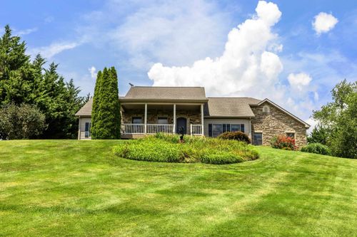 299 Summerdean Rd, MIDDLEBROOK, VA, 24459-2036 | Card Image