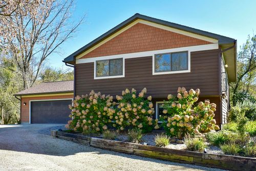 81290 Country Dr, Winona, MN, 55987 | Card Image