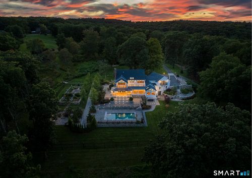 4 Sunrise Ln, Bridgewater, CT, 06752-1140 | Card Image