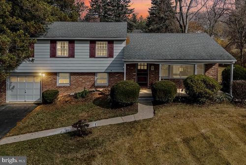 1605 Country Ln, ASTON, PA, 19014-1006 | Card Image