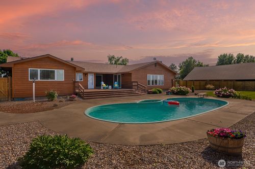 710 S Mckinney Rd, Othello, WA, 99344-9564 | Card Image