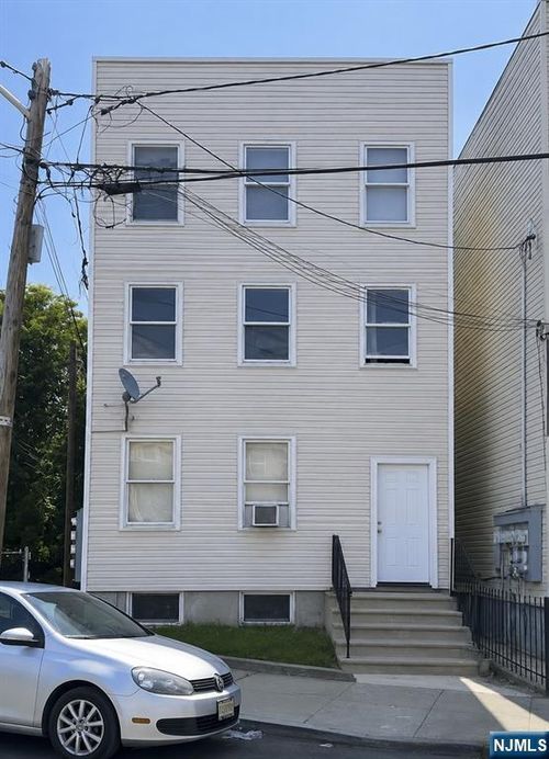 23 Highland St, Paterson, NJ, 07524-2997 | Card Image
