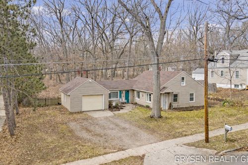 3631 Minnie Ave, Wyoming, MI, 49519-3743 | Card Image