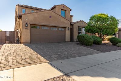 11562 N 162 Nd Lane, House other with 4 bedrooms, 3 bathrooms and null parking in Surprise AZ | Image 2