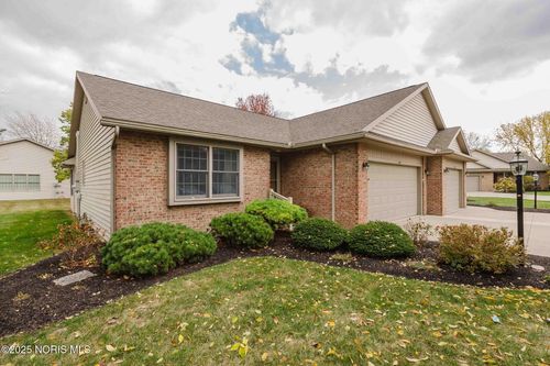 209 Willow Bend Dr, Columbus Grove, OH, 45830-1052 | Card Image