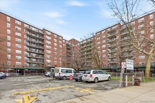 apt-1m-7150 Parsons Blvd, Fresh Meadows, NY, 11365-4101 | Card Image
