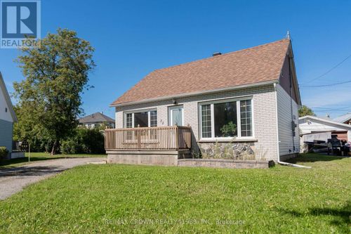 22 Birch St, Kapuskasing, ON, P5N1Z9 | Card Image
