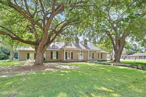 414 Wildwood Dr, New Iberia, LA, 70560-1425 | Card Image