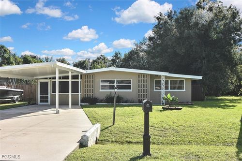 1254 Pinecrest St, North Fort Myers, FL, 33903-3812 | Card Image