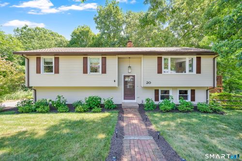 20 North Rd, East Granby, CT, 06026-9588 | Card Image