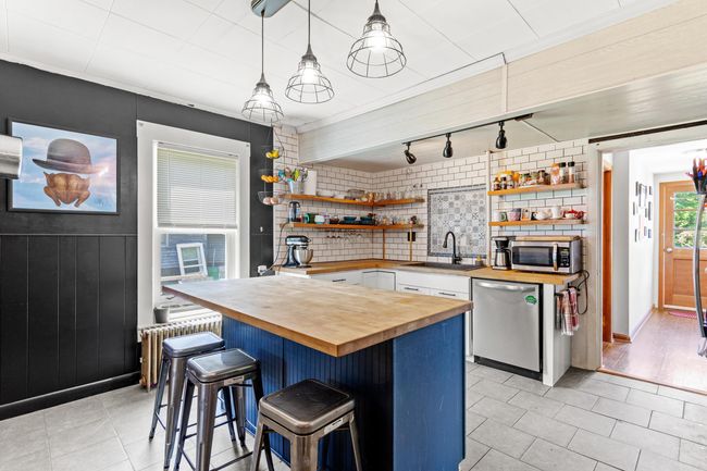 28 Penacook St, House other with 3 bedrooms, 2 bathrooms and null parking in Concord NH | Image 16