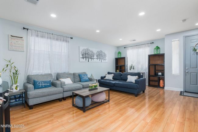 7220 Windswept Loop, House other with 4 bedrooms, 3 bathrooms and 2 parking in Sparks NV | Image 4