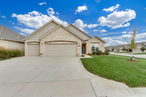 3995 N Solano St, Wichita, KS, 67205-2614 | Card Image