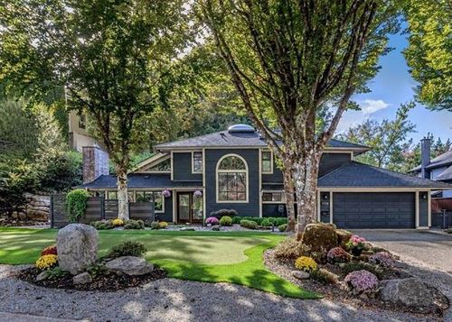 4739 Woodgreen Dr, West Vancouver, BC, V7S3A2 | Card Image