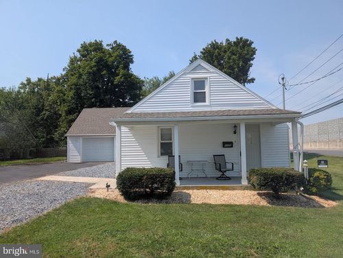 1122 Laurel Ave, CAMP HILL, PA, 17011-6920 | Card Image