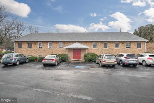 210-1525 Cedar Cliff Dr, CAMP HILL, PA, 17011-7707 | Card Image