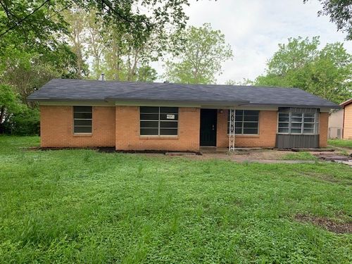 606 Spencer St, Lacy Lakeview, TX, 76705-1147 | Card Image