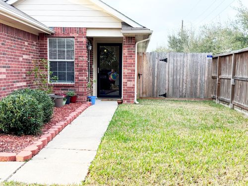 3439 Princeton Point Ct, Houston, TX, 77047-6798 | Card Image