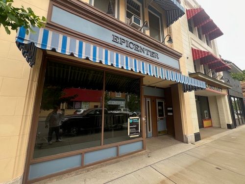 568 Merchant St, Ambridge, PA, 15003-2463 | Card Image