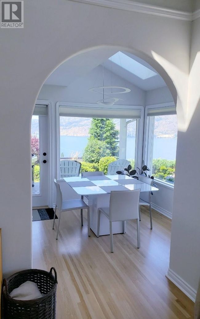 118 Sumac Ridge Dr, House other with 4 bedrooms, 3 bathrooms and 6 parking in Summerland BC | Image 19