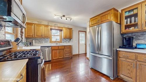 4046 Adair Ave N, Robbinsdale, MN, 55422-1619 | Card Image