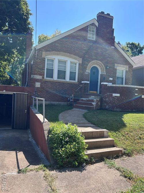 2912 Lincoln Ave, Normandy, MO, 63121-5221 | Card Image