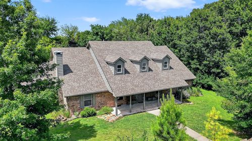 77 Fellowship Ln, Sherman, TX, 75090-3559 | Card Image