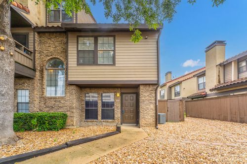 apt-27s-5757 E University Blvd, Dallas, TX, 75206-4247 | Card Image