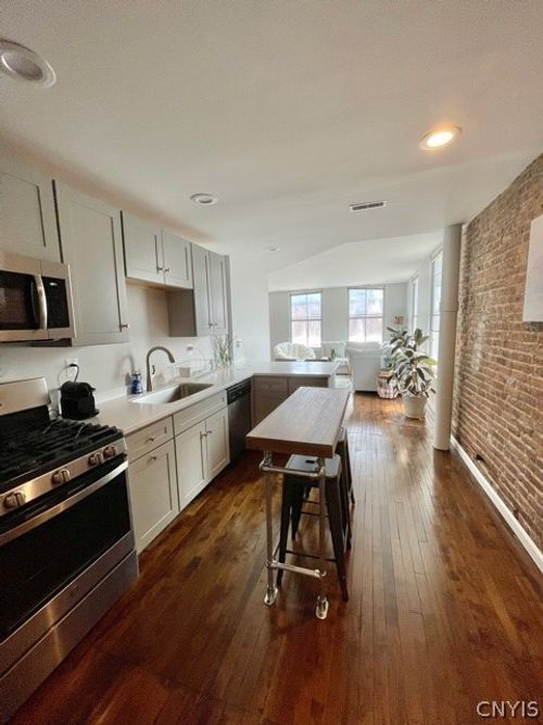 309 S Franklin, Syracuse, NY, 13202 | Card Image