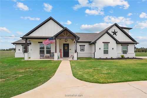 11027 Oak Lake Rd, Bryan, TX, 77808-7031 | Card Image