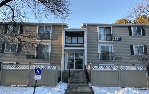 apt-15-23 Village Rock Ln, Natick, MA, 01760-5715 | Card Image