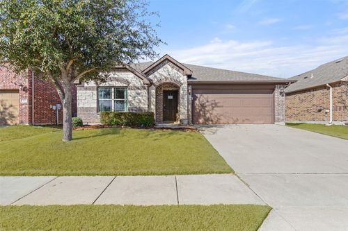 816 Harrison Ln, Lavon, TX, 75166-1884 | Card Image