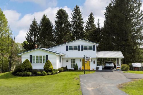 12081 Angling Rd, Edinboro, PA, 16412-1346 | Card Image