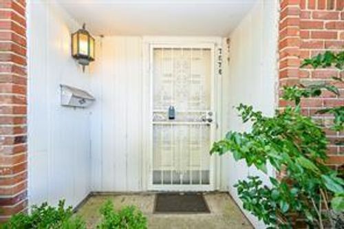 7878 Leonora St, Houston, TX, 77061-1068 | Card Image