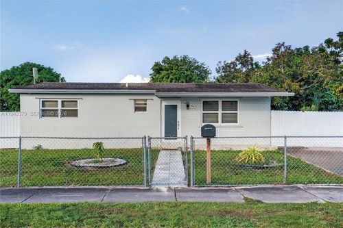 19632 Sw 120th Ave, Miami, FL, 33177-4345 | Card Image