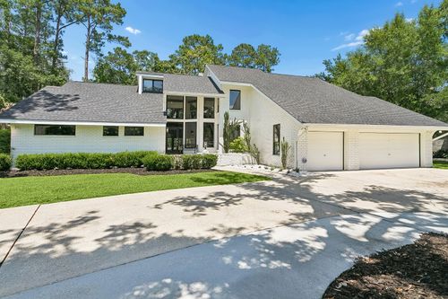 237 Evangeline Dr, Mandeville, LA, 70471-1856 | Card Image