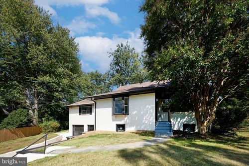 1904 Lamson Pl, MCLEAN, VA, 22101-5515 | Card Image