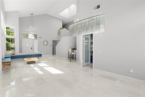6807 E Pinnacle Pointe, Orange, CA, 92869-2431 | Card Image