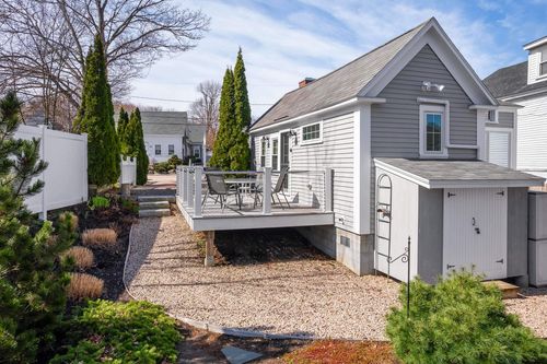 276 York St, York, ME, 03909-1006 | Card Image