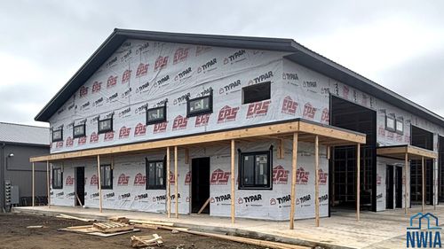 2363 2nd Ave Ne, Sioux Center, IA, 51250 | Card Image