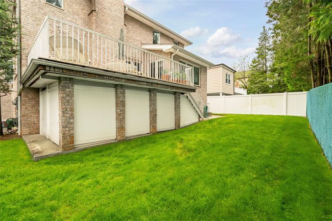 Back of property with brick siding | Image 48