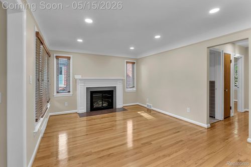 1150 Denwood St, Dearborn, MI, 48128-1155 | Card Image