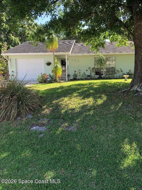 425 Banyan St, SEBASTIAN, FL, 32958-4311 | Card Image