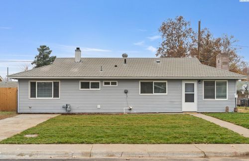 2205 Camden St, Richland, WA, 99352-4009 | Card Image