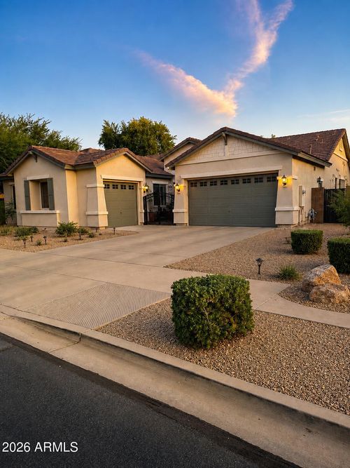 19129 E Oriole Way, Queen Creek, AZ, 85142-6881 | Card Image