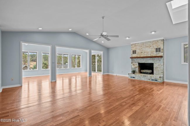 565 Lake Forest Dr Se, House other with 3 bedrooms, 3 bathrooms and 2 parking in Pinehurst NC | Image 15