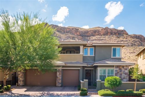 5917 Heaven View Dr, Las Vegas, NV, 89135-1297 | Card Image