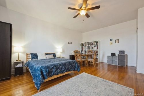 apt-4-1185 E Broadway, Hewlett, NY, 11557-2433 | Card Image