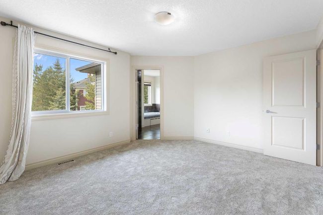 133 Silverado Creek Cres Sw, House other with 3 bedrooms, 3 bathrooms and 4 parking in Calgary AB | Image 23